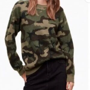 Aritzia Tna Kiso Sweater Camouflage size Small Excellent Condition